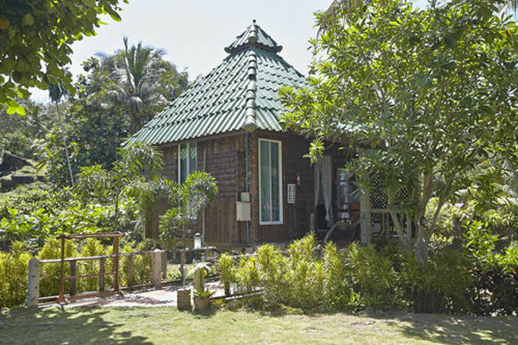 Dusita Koh Kood Resort Ko Kut Exterior foto
